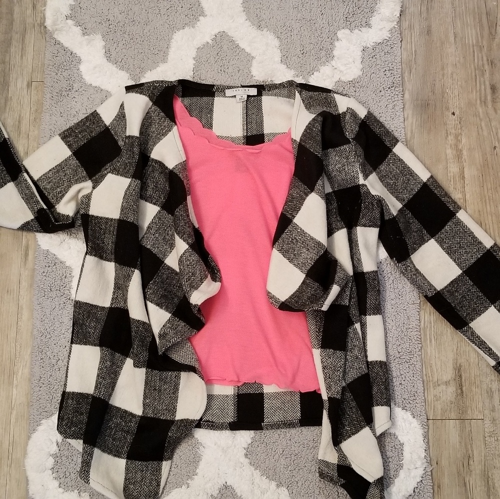Super cute plaid jacket